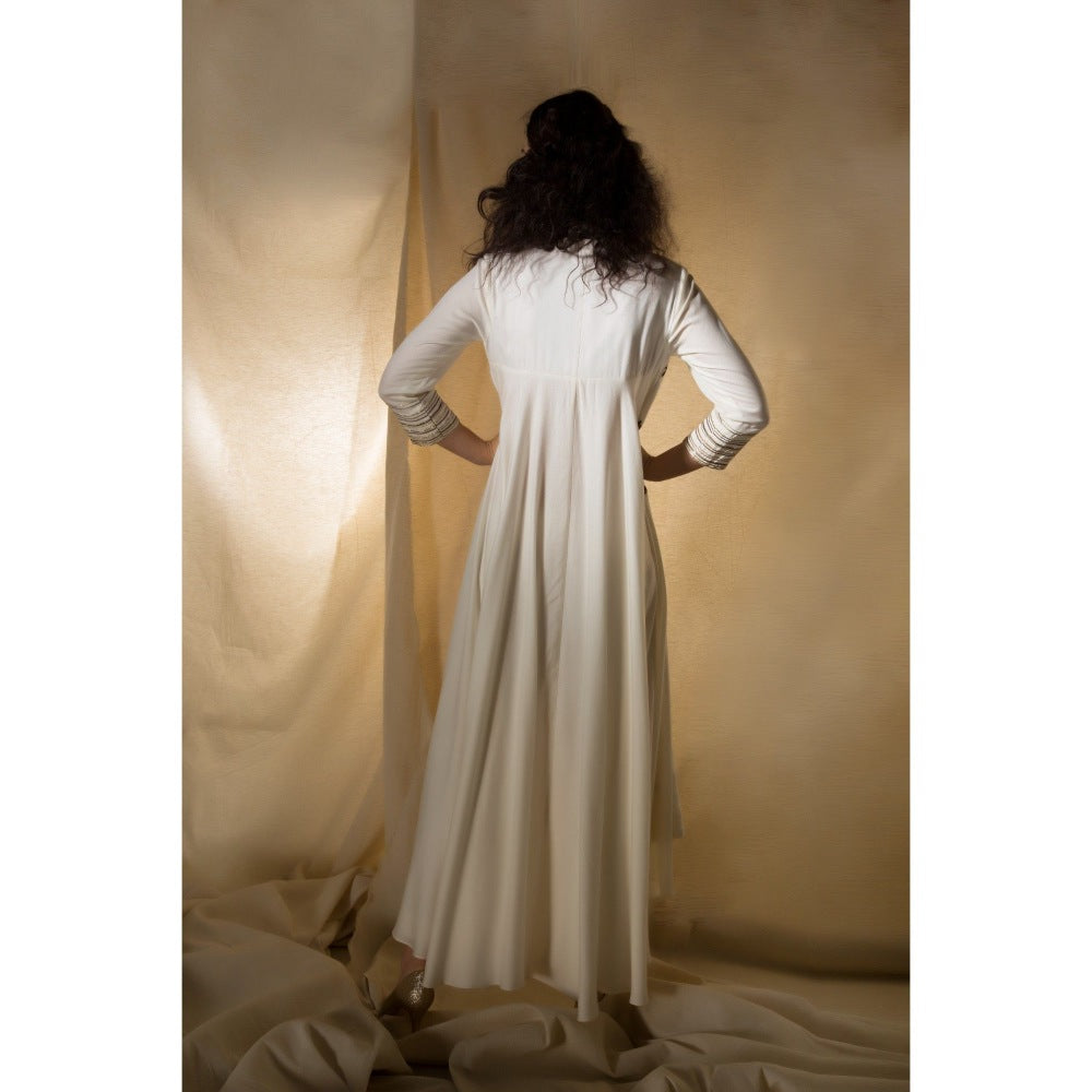 Neha Tarun Ivory Embroidered Kurta with Pant (Set of 2)