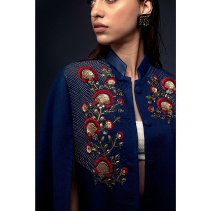 NEIZA Sky Blue with Golden Stripe Anchor Embroidery Cape