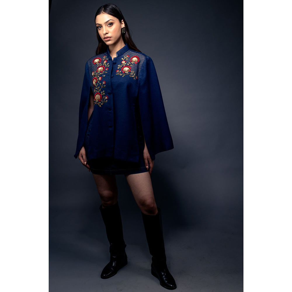 NEIZA Sky Blue with Golden Stripe Anchor Embroidery Cape
