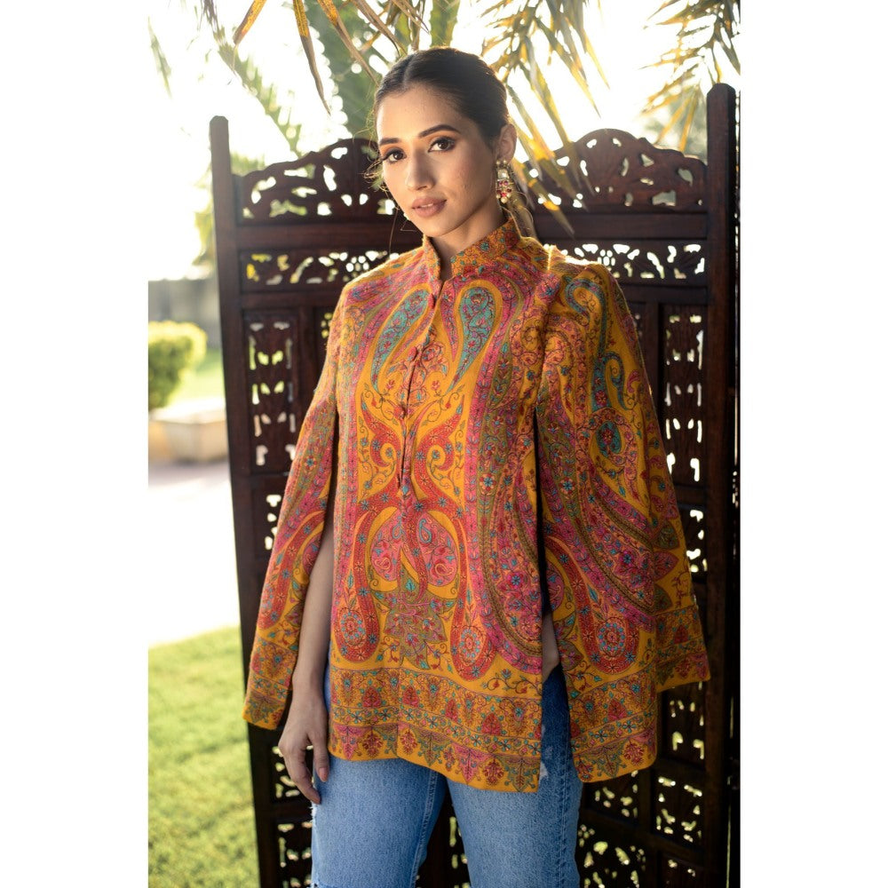 NEIZA Mustard Paisley Design Cape