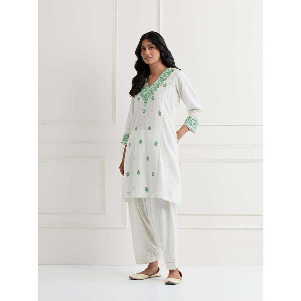 NEMAANI Off White Cotton Kurta with Salwar Pant (Set of 2)