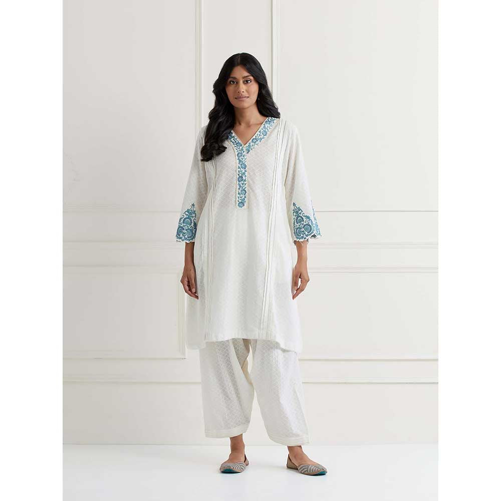 NEMAANI Off White Embroidered Kurta with Salwar Pant (Set of 2)