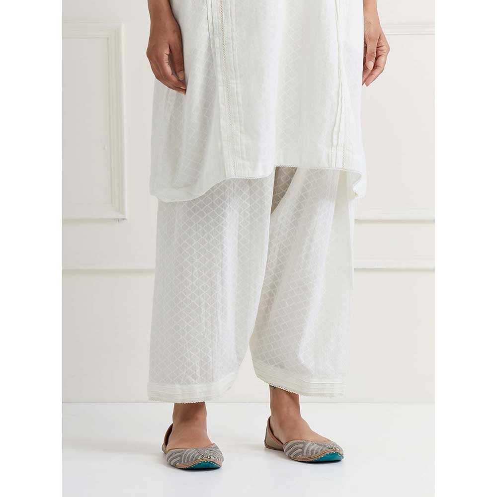 NEMAANI Off White Embroidered Kurta with Salwar Pant (Set of 2)