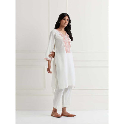 NEMAANI Off White Thread Embroidered Cotton Kurta with Pant (Set of 2)