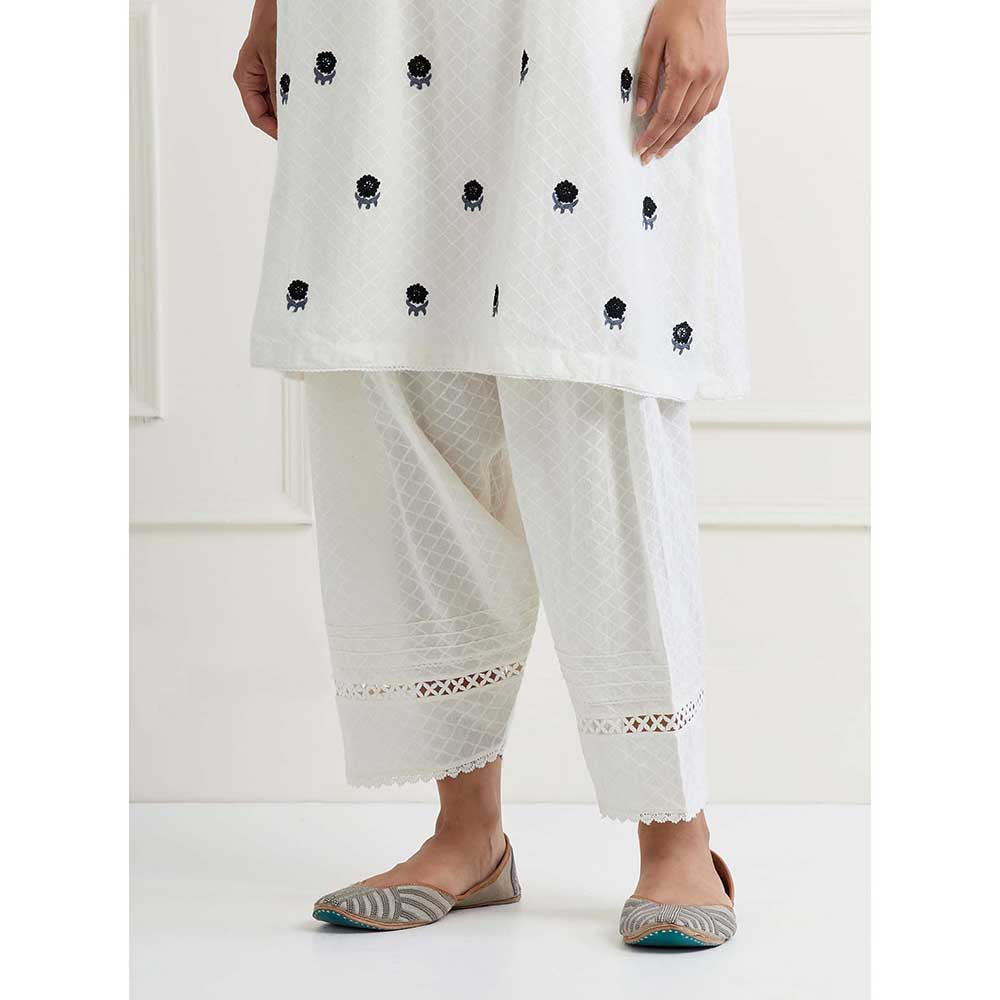 NEMAANI Off White Thread Embroidered Kurta with Salwar Pant (Set of 2)