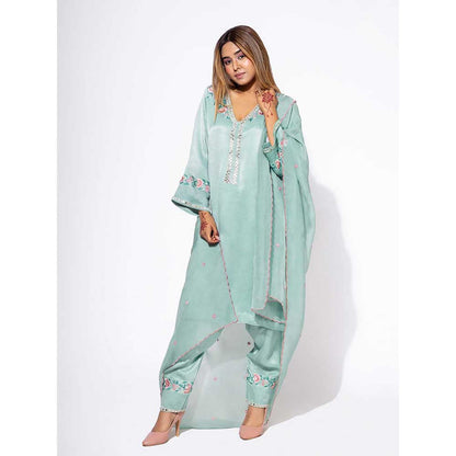 NEMAANI Blue Side Boota Kurta with Pant and Dupatta (Set of 3)