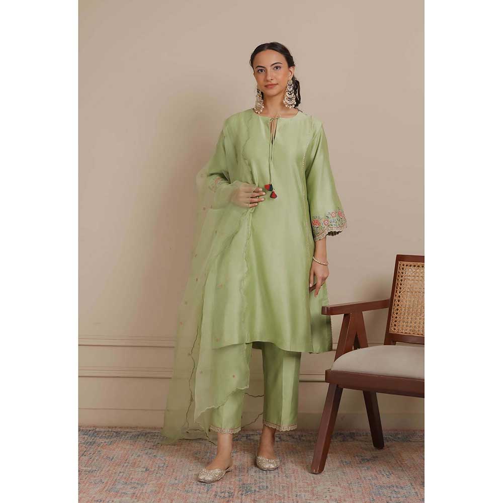 NEMAANI Green Kurta with Pant and Dupatta (Set of 3)