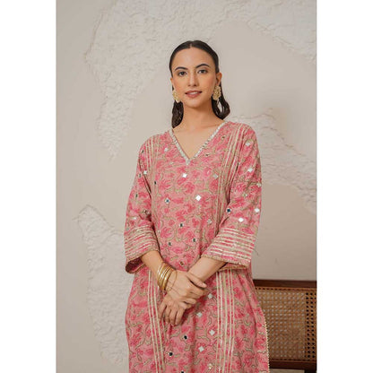NEMAANI Saanjh Pink Kurta with Pant and Dupatta