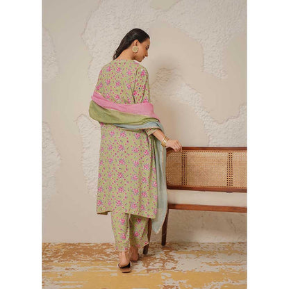 NEMAANI Aaina Green Kurta with Pant and Dupatta