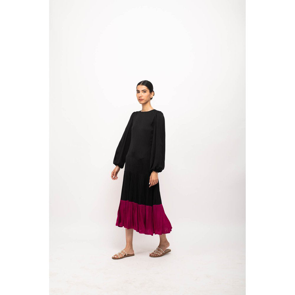 NEORA BY NEHAL CHOPRA Black & Wine Gather Maxi Dress