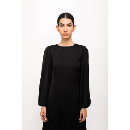 NEORA BY NEHAL CHOPRA Black & Wine Gather Maxi Dress
