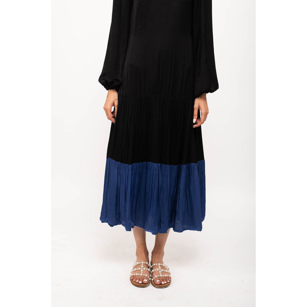 NEORA BY NEHAL CHOPRA Black & Navy Blue Gather Maxi Dress