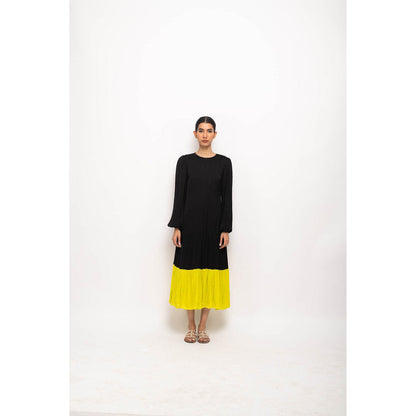 NEORA BY NEHAL CHOPRA Black & Yellow Gather Maxi Dress