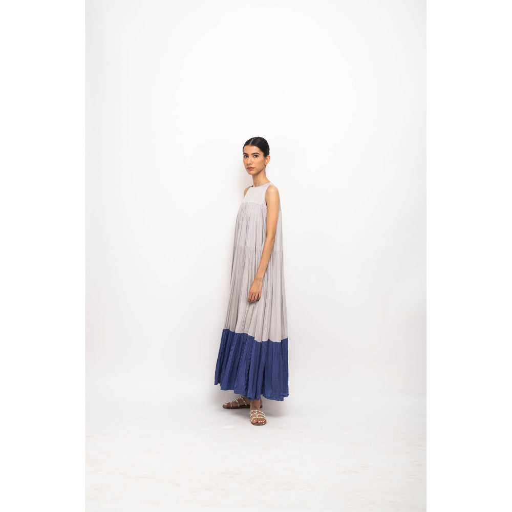 NEORA BY NEHAL CHOPRA Grey & Navy Blue Halter Neck Maxi Dress