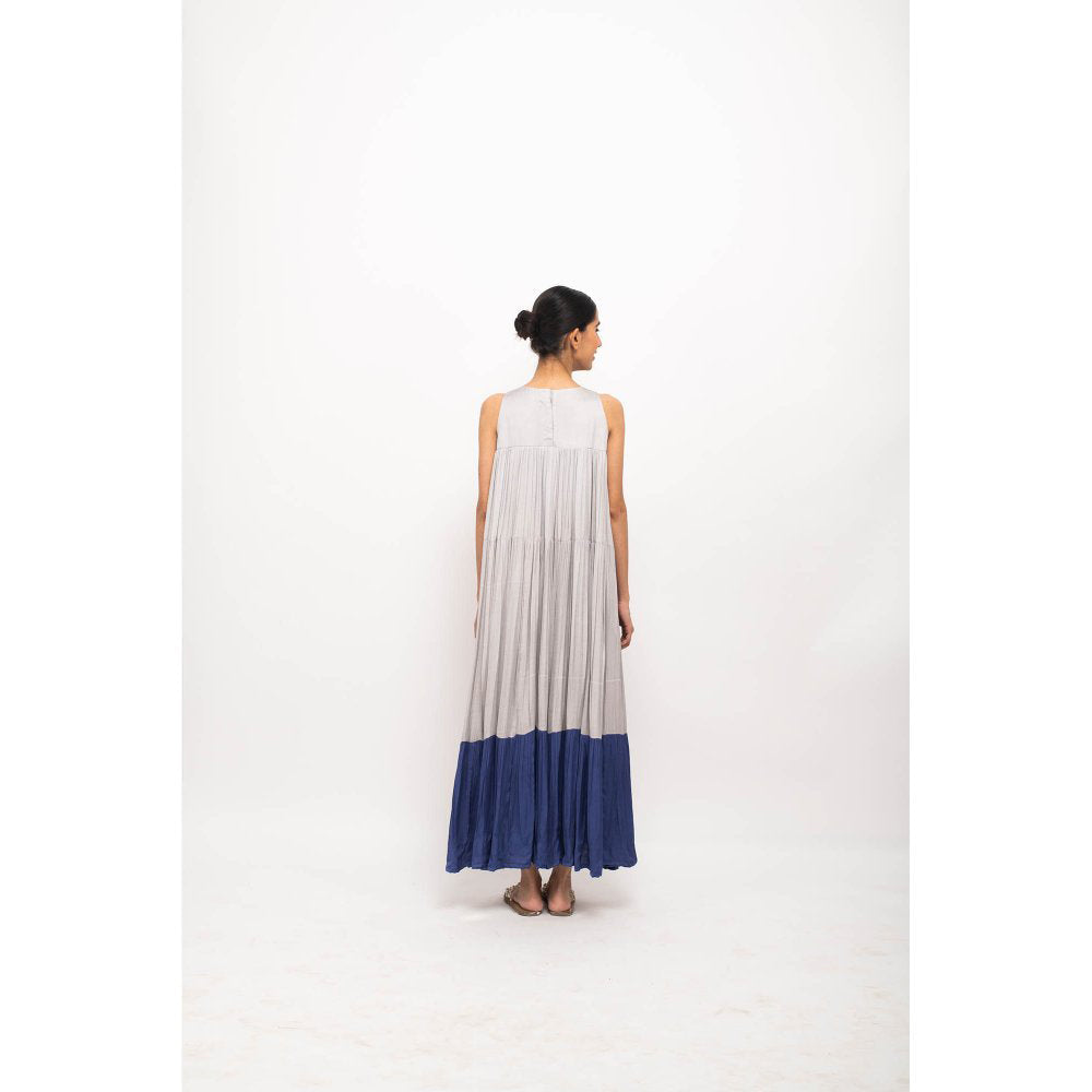 NEORA BY NEHAL CHOPRA Grey & Navy Blue Halter Neck Maxi Dress