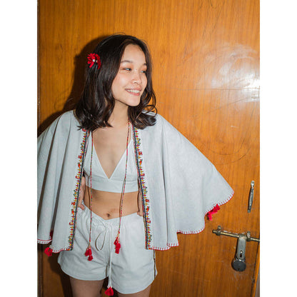 Nikasha Bulbul Embroidered Cape With Printed Lining