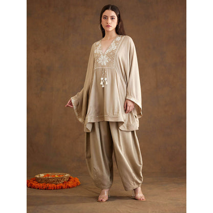 Nikasha Fawn Applique Embroidered Kaftan (Set of 2)