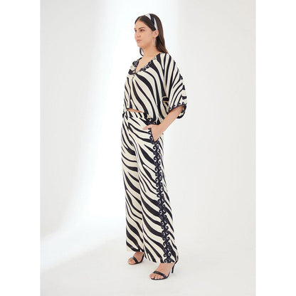 Nikasha Black and White Applique Embroidered Co-Ord (Set of 2)