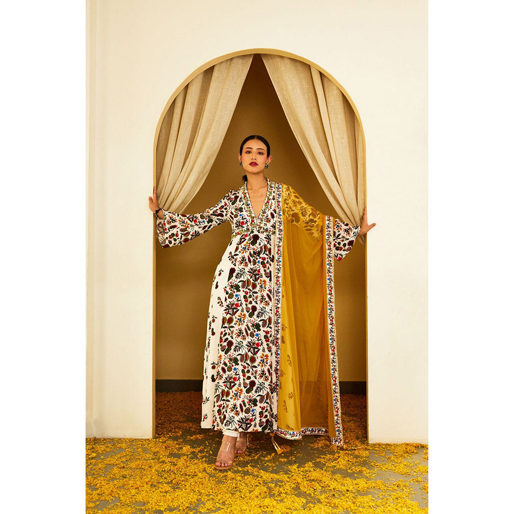 Nikasha Ivory Kohinoor Jaal Print Kalidar (Set of 3)