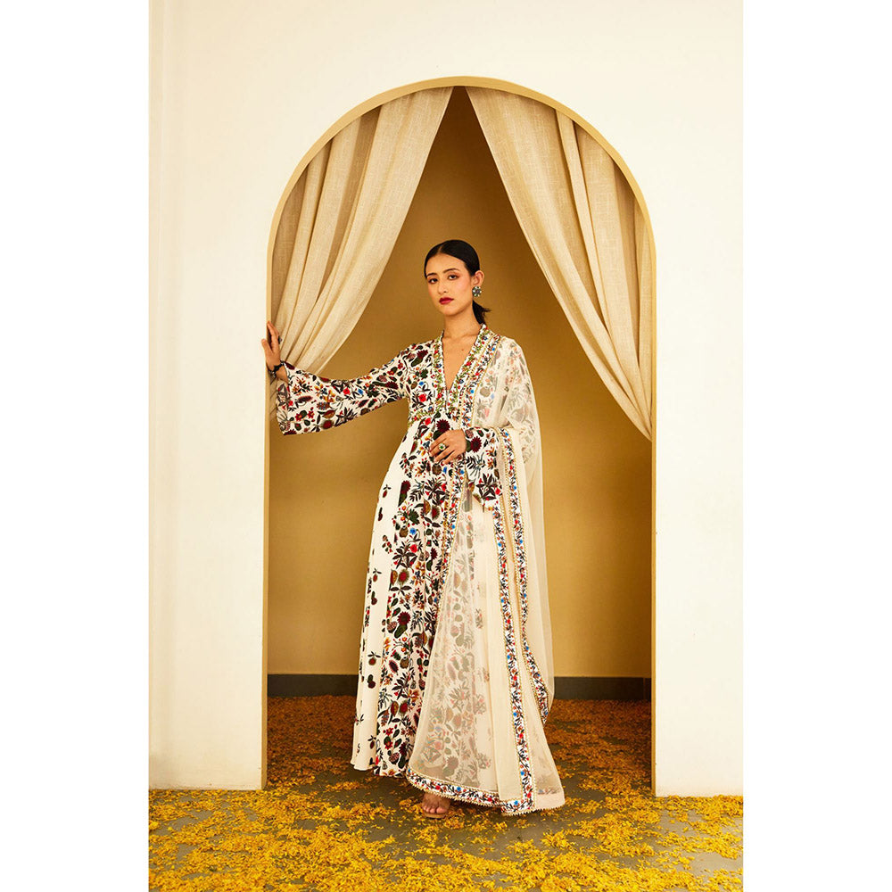 Nikasha Ivory Kohinoor Jaal Print Kalidar (Set of 3)