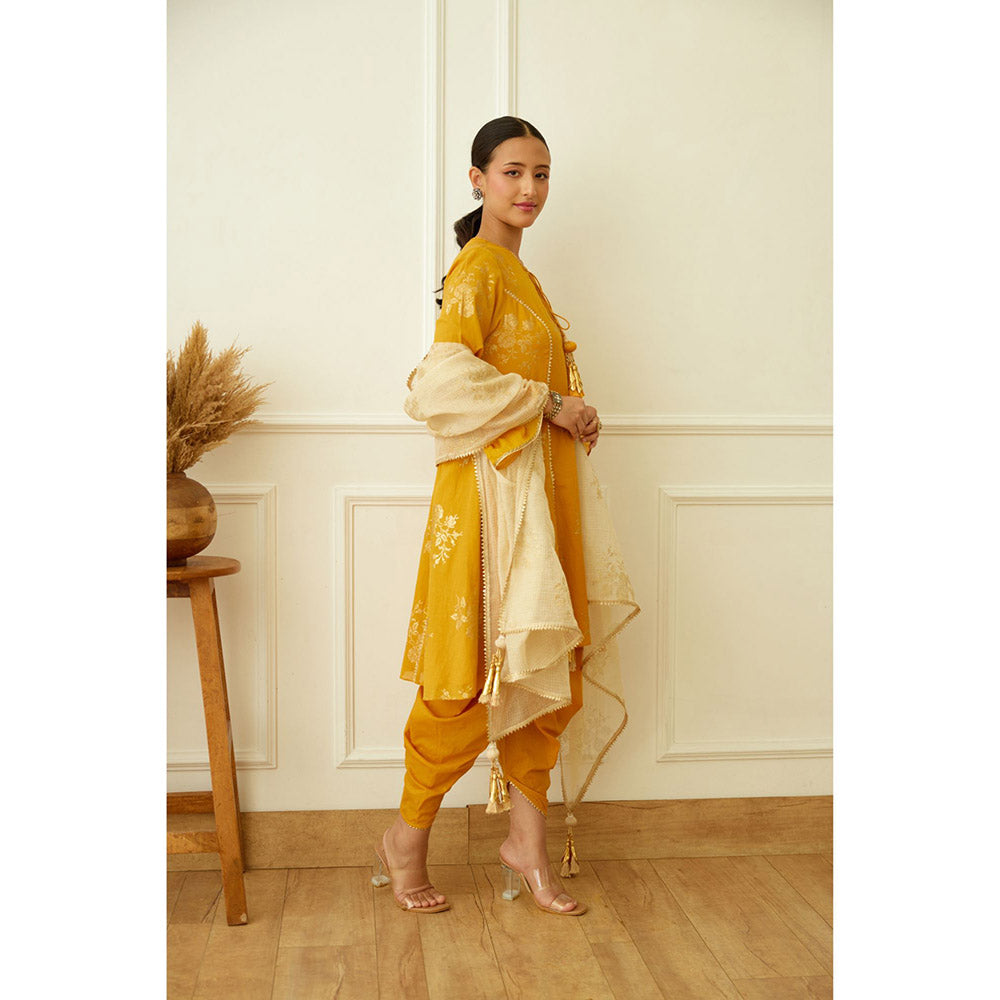 Nikasha Ochre Foil Dhoti (Set of 3)