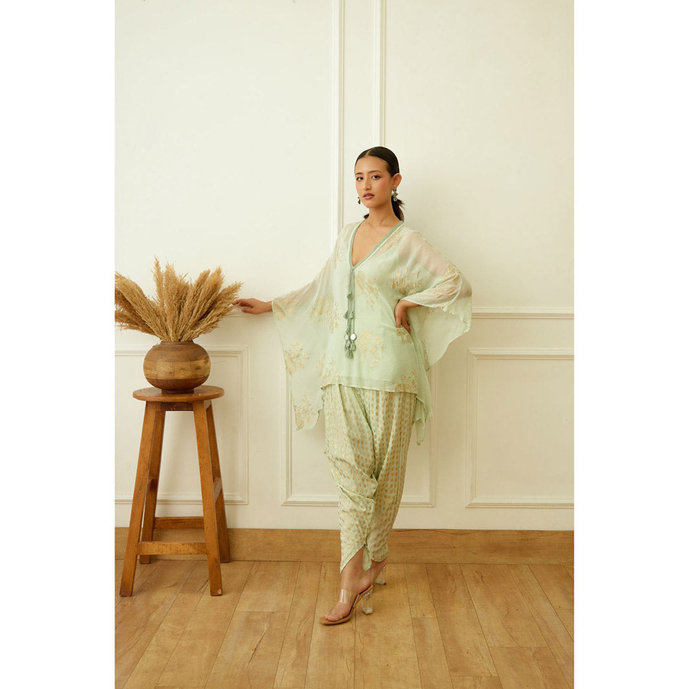 Nikasha Mint Foil Dhoti (Set of 2)