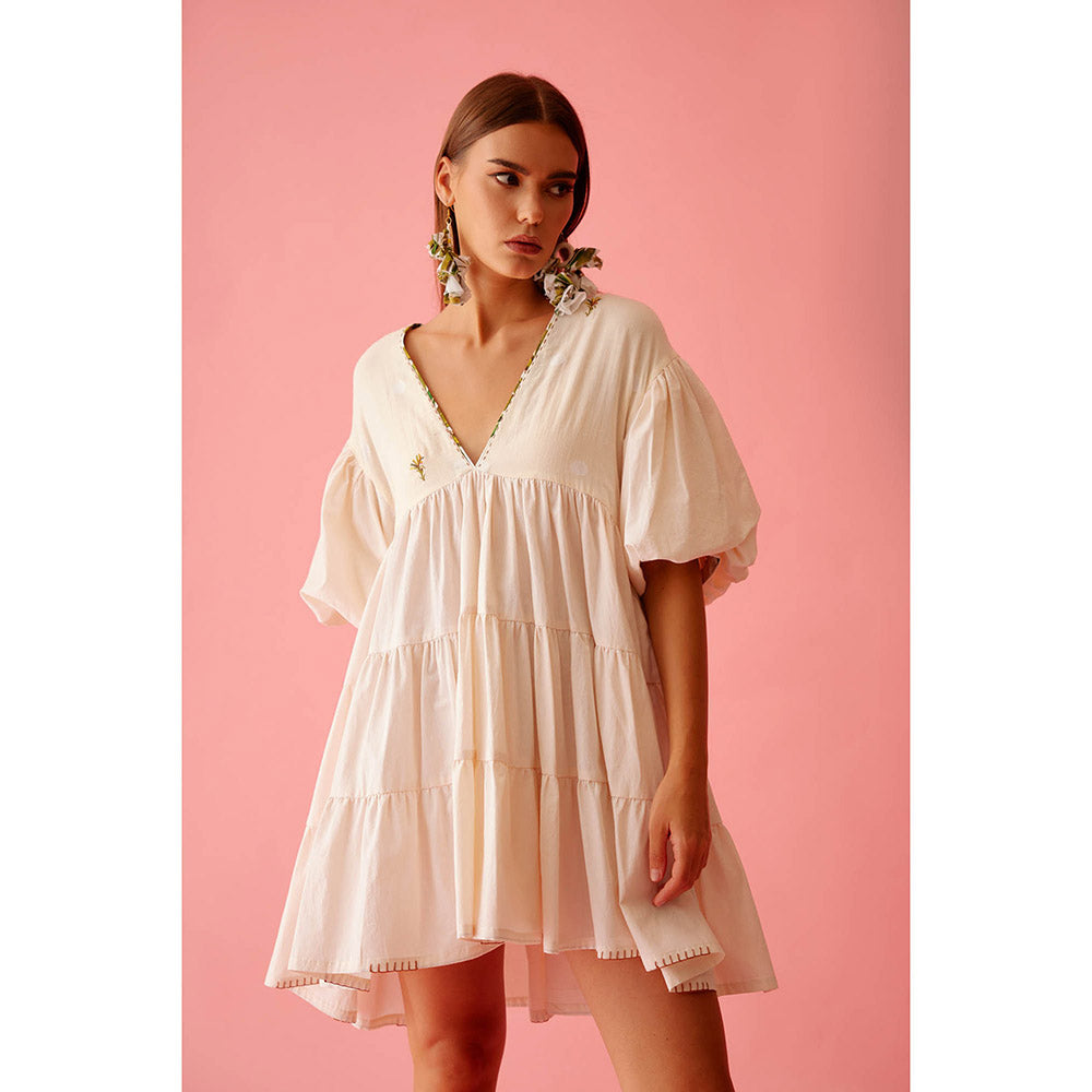 Nikasha Cream Solid Bubble Sleeves Tier Dress