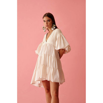 Nikasha Cream Solid Bubble Sleeves Tier Dress