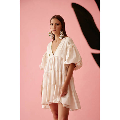 Nikasha Cream Solid Bubble Sleeves Tier Dress
