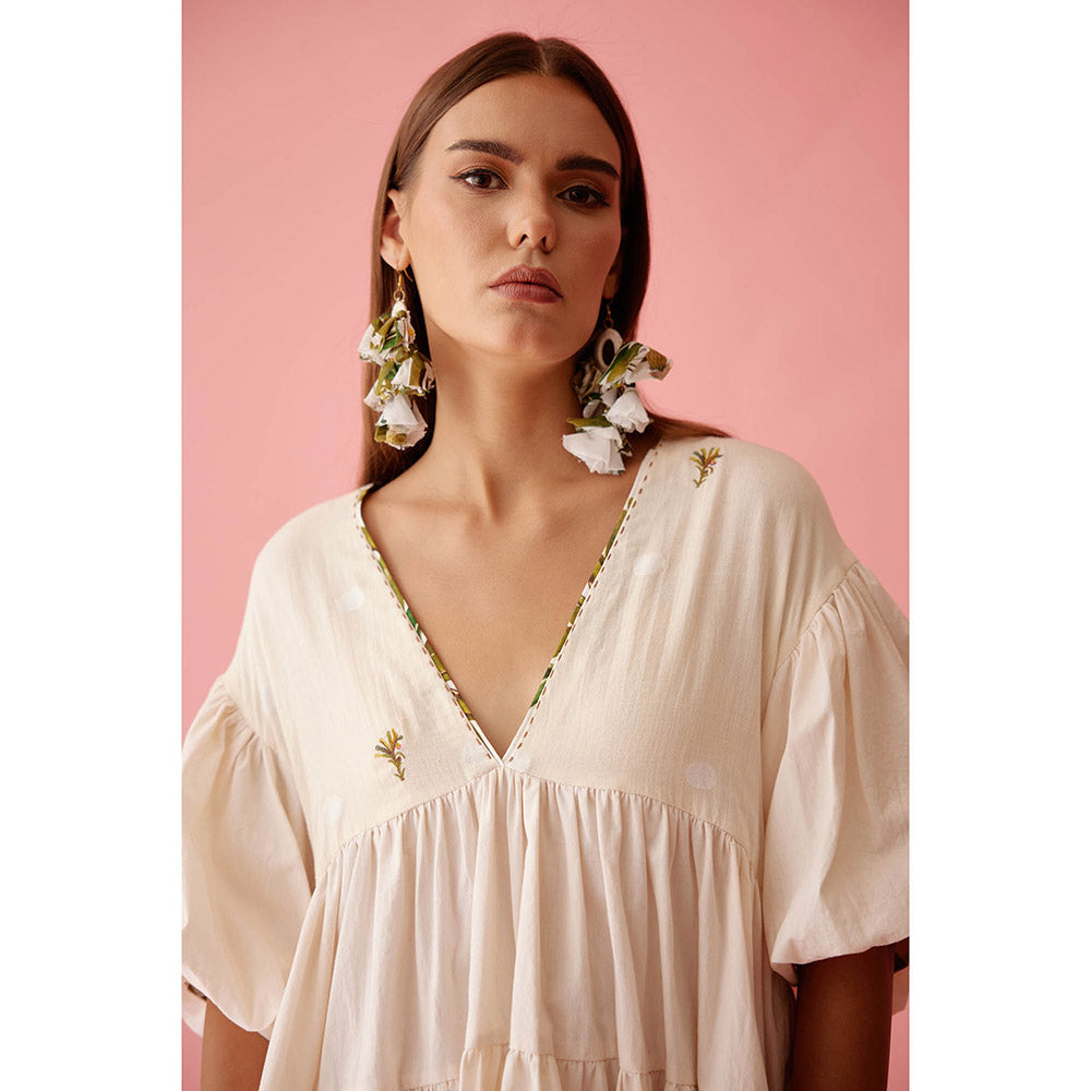 Nikasha Cream Solid Bubble Sleeves Tier Dress