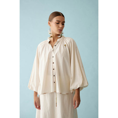 Nikasha Cream Raglan Sleeves Shirt