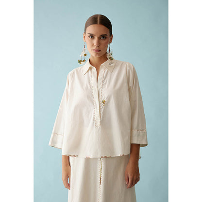 Nikasha Cream Banana Tree Applique Top