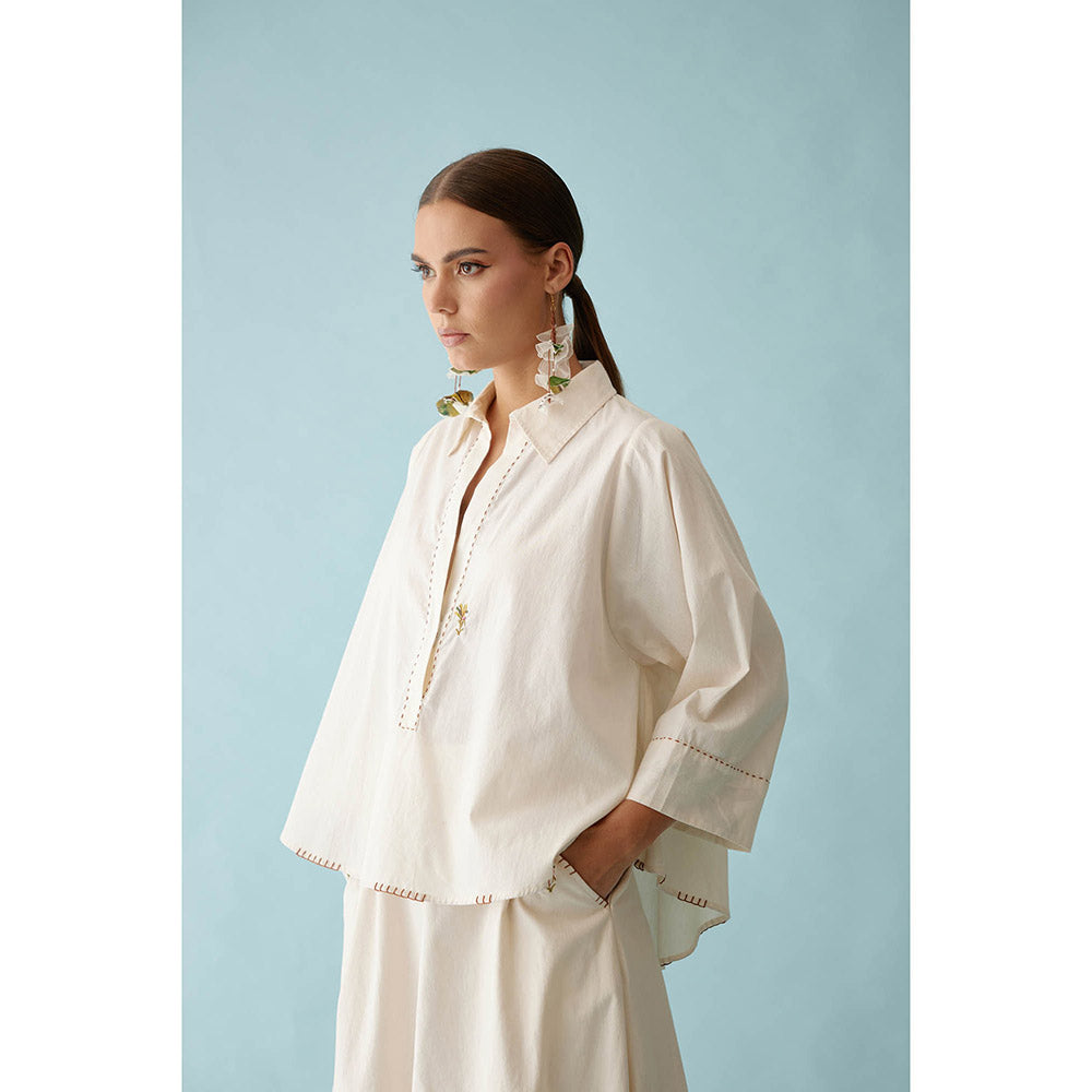 Nikasha Cream Banana Tree Applique Top
