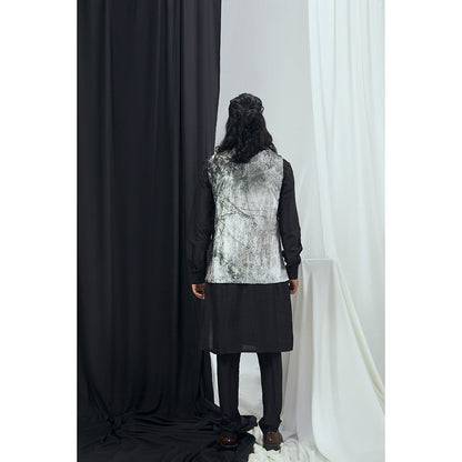 Nirmooha Carbon Nokia Silk Kurta with Pant and Forest Printed Velvet Bandi (Set of 3)