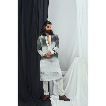 Nirmooha Landscape Printed Kurta with Pant (Set of 2)