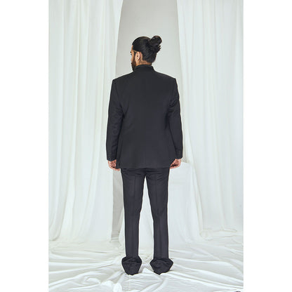 Nirmooha Carbon Close-Neck Blazer with Satin Detailing