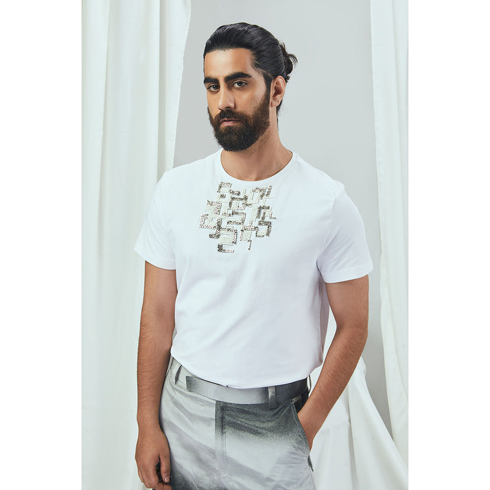 Nirmooha White Embroidered T-Shirt