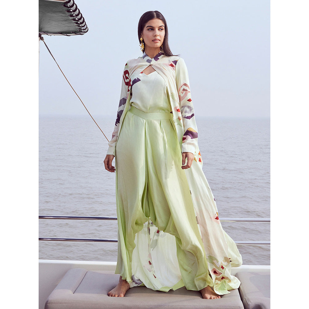 Nirmooha Green Patola Printed Cape Co-Ord (Set of 3)