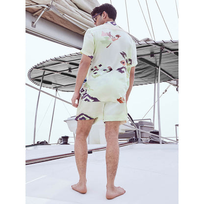 Nirmooha Patola Printed Shirt with Short sleeves and Shorts (Set of 2)