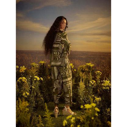 Nirmooha Green Power Pose Blazer