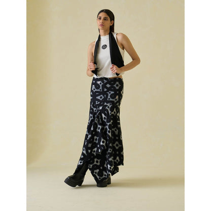 No Grey Area Black Open Back Waistcoat