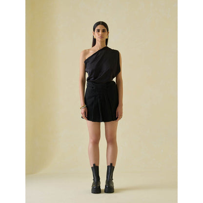 No Grey Area Black One Shoulder Sari Top