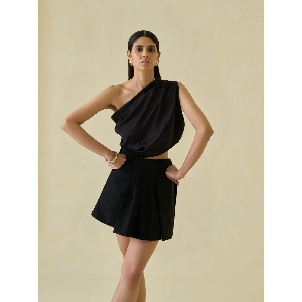 No Grey Area Black One Shoulder Sari Top