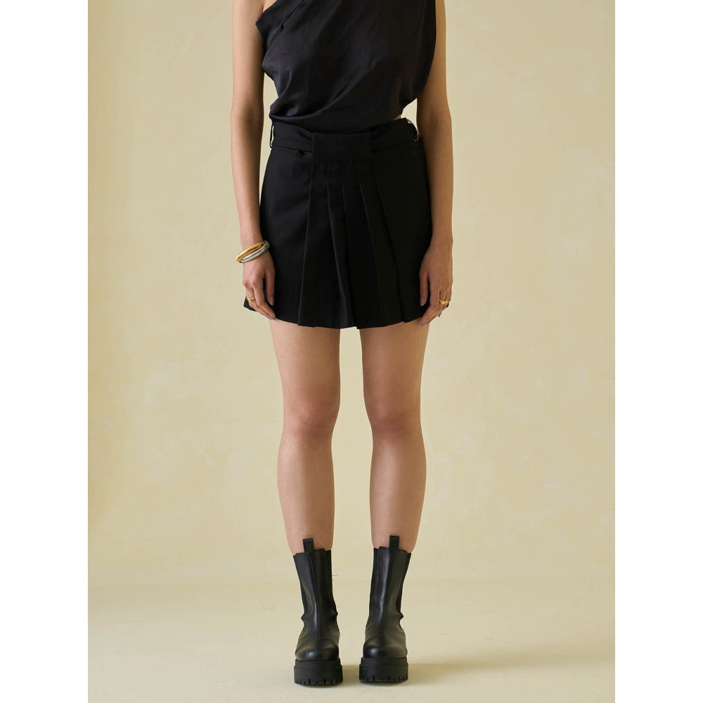 No Grey Area One-Shoulder Sari and Tennis Co-ord (Set of 3)