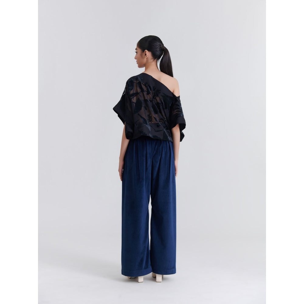 No Grey Area Black Kolam Ancient Square Top