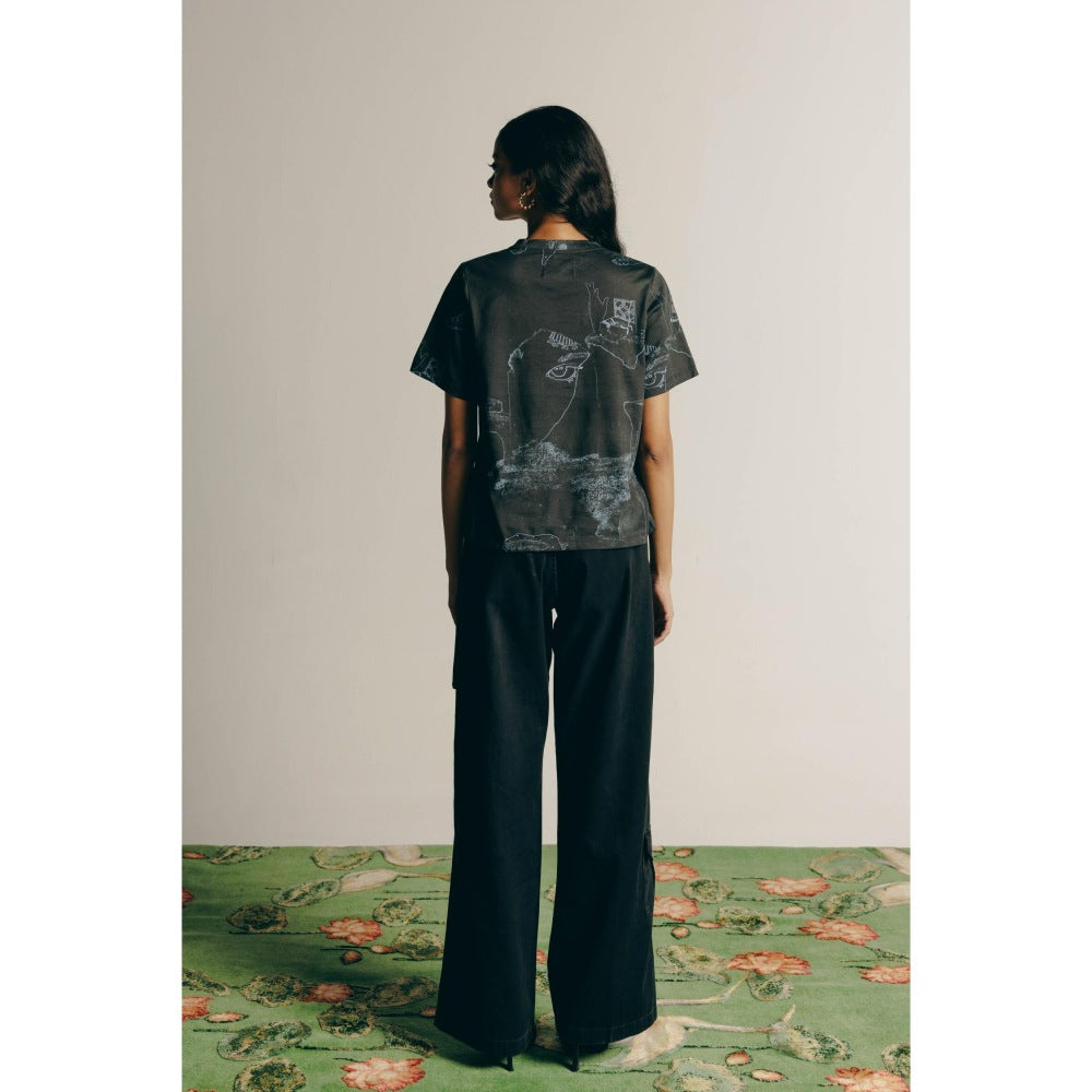 No Grey Area Surrealist Outline Tee