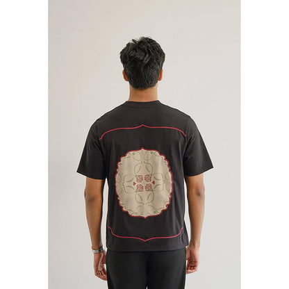 No Grey Area Vintage Jali T-Shirt In Black
