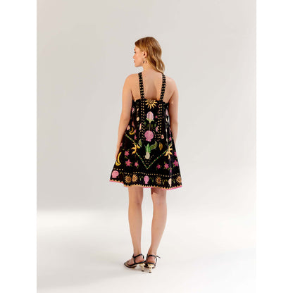 NOIB Aida Mini Dress - Seashell -Black