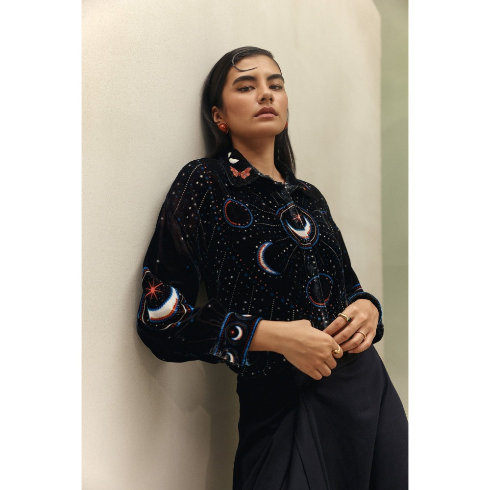 NOIB Women Black Velvet Printed Tops