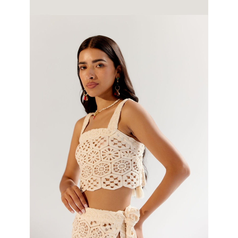 NOIB White Cotton Magda Crop Top